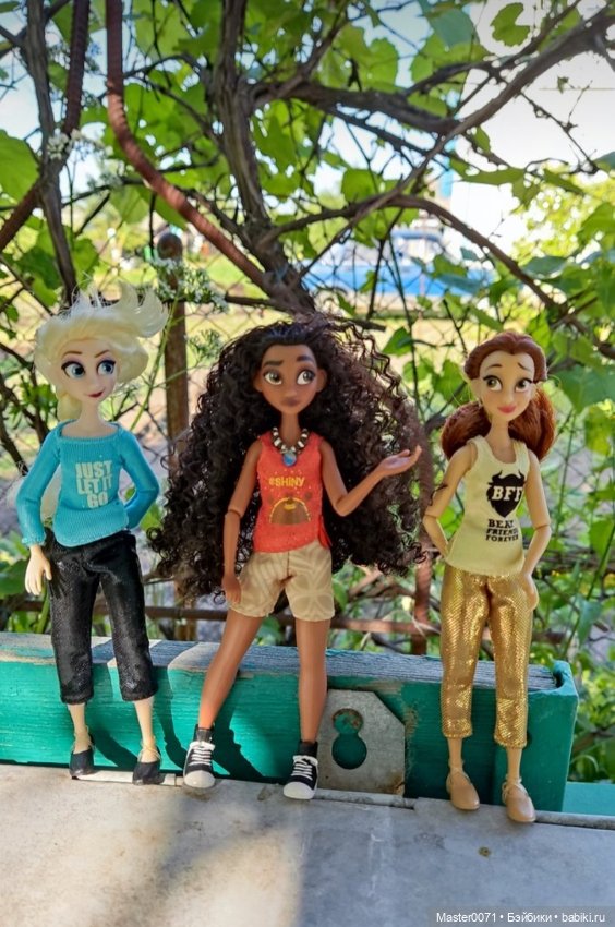 Накопилось много фото Диснеек