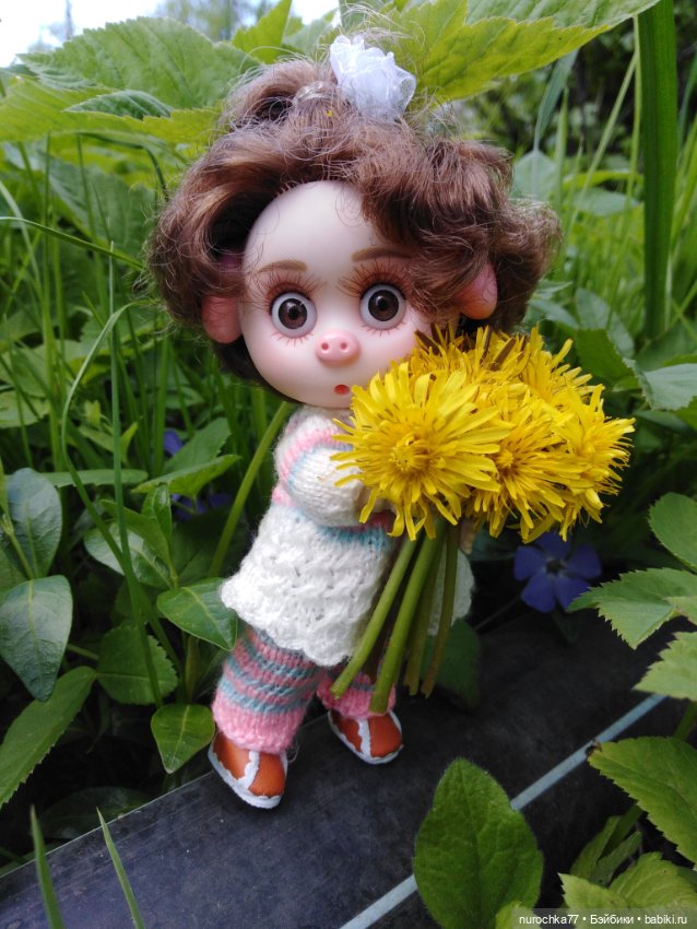 Про Нафочку. Нафочка и одуванчики (фото 2)