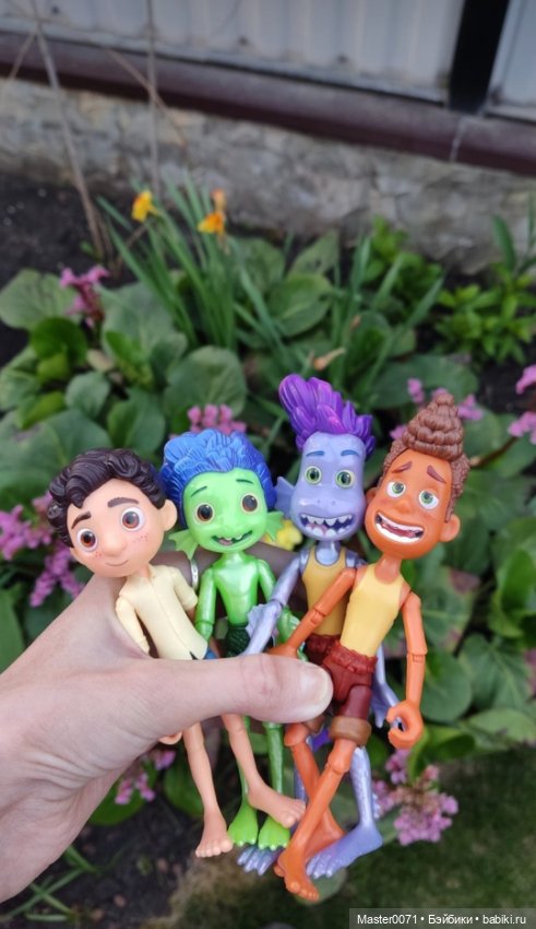 Накопилось много фото Диснеек