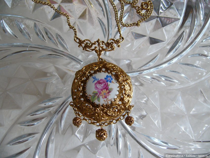 Украшаем прекрасных кукол. Подвеска. Винтаж (фото 2)