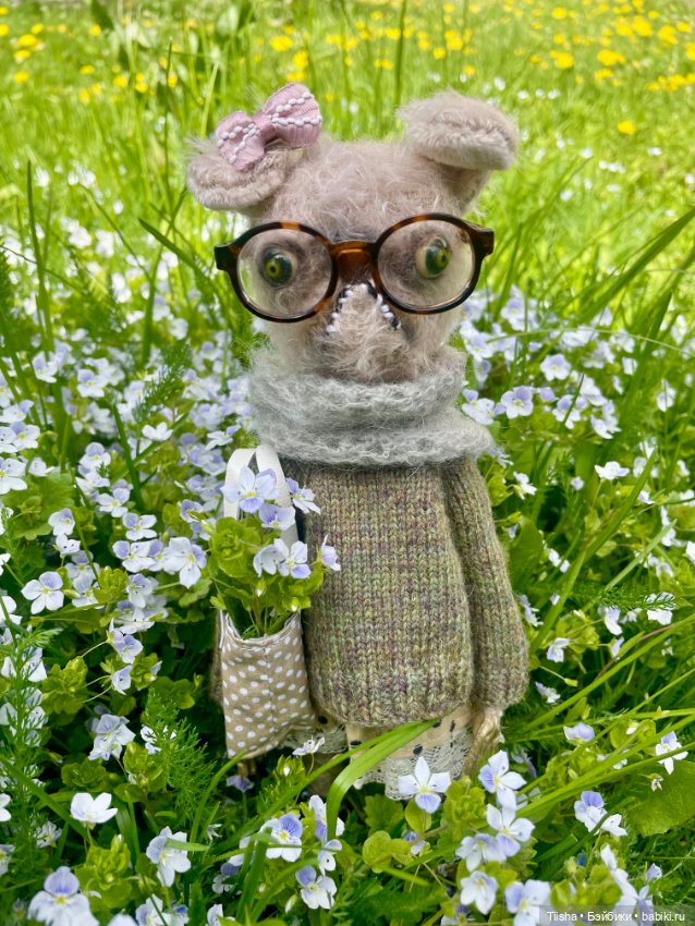 Весенняя Собачка от Good and Strange