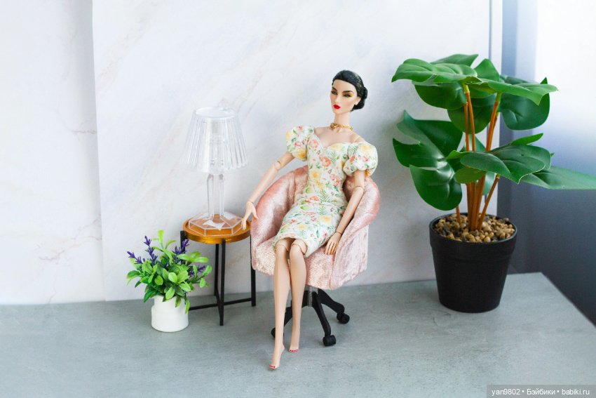 Коллекция вращающихся кресел для кукол Барби, ФР и подобных