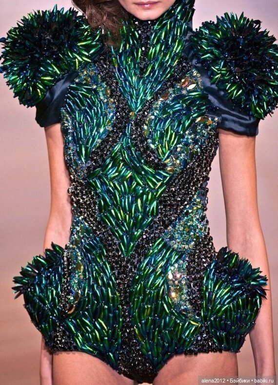 Жучок вместо чудесного бисера