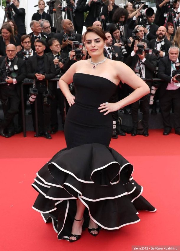 А королевы уже не голые — Живопись и графика: творчество художников