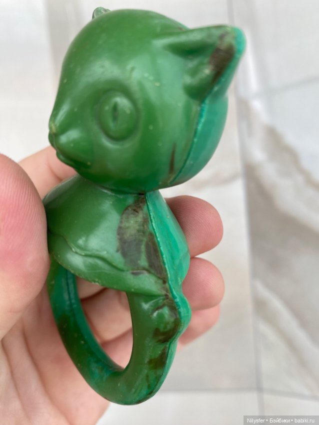 Подскажите, как убрать старый клей Момент с пластмассовой погремушки?🙏🏼