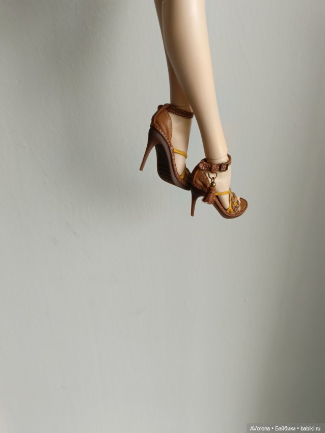 Мои туфельки. Архив проданных работ этой весны, часть 2