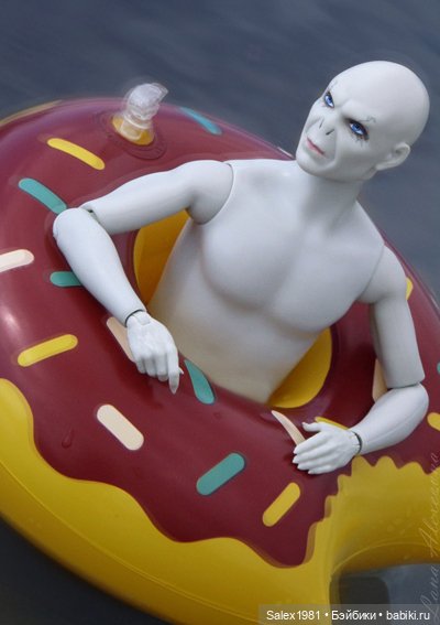 Володя открывает пляжный сезон (фото 7)