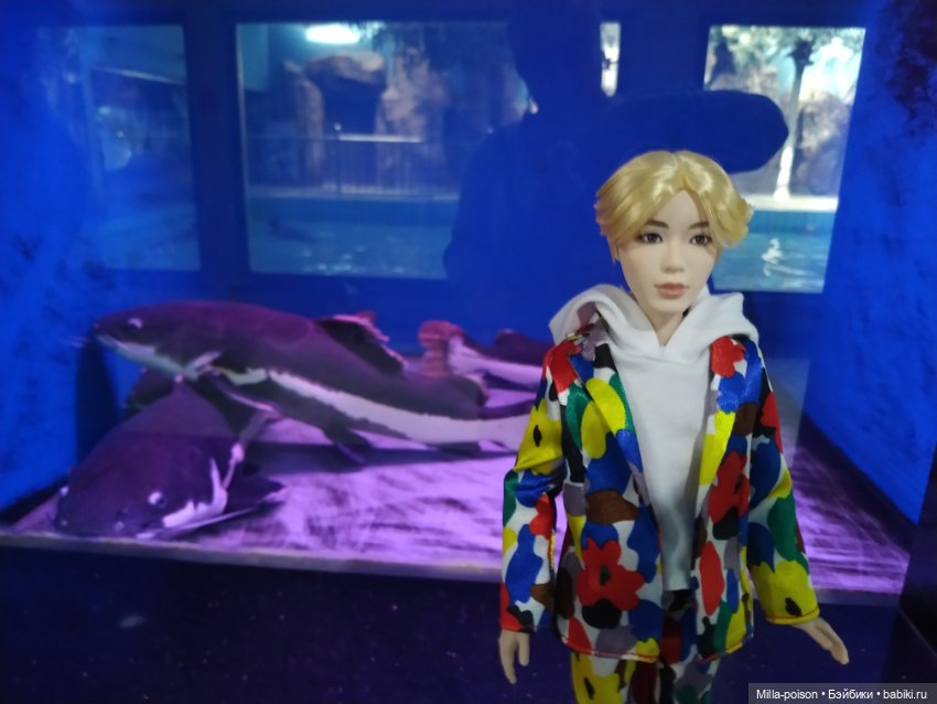 Сок Чжин в зоопарке города Цанчжоу