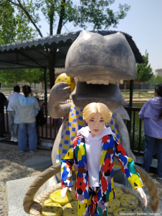 Сок Чжин в зоопарке города Цанчжоу (фото 7)