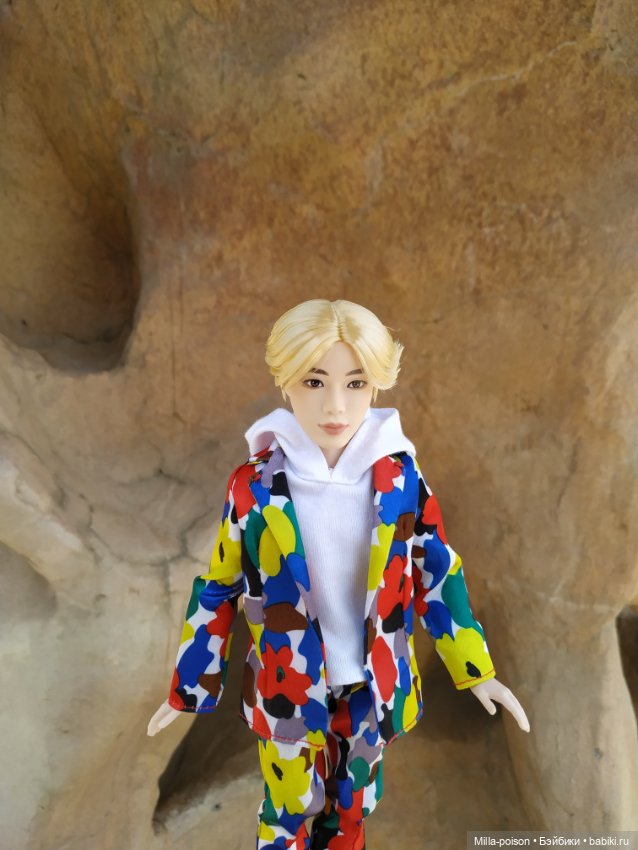 Сок Чжин в зоопарке города Цанчжоу