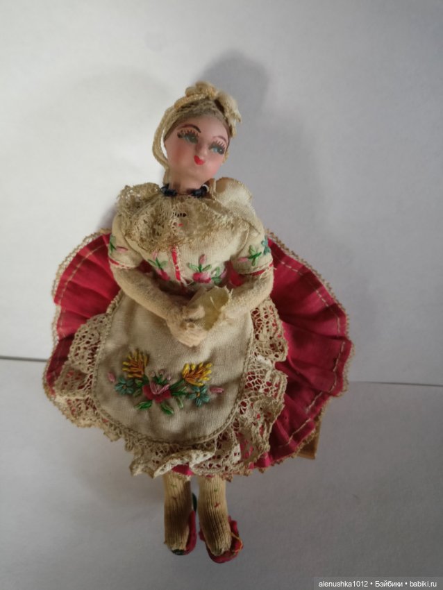 Прошу помощь в опознании куколки