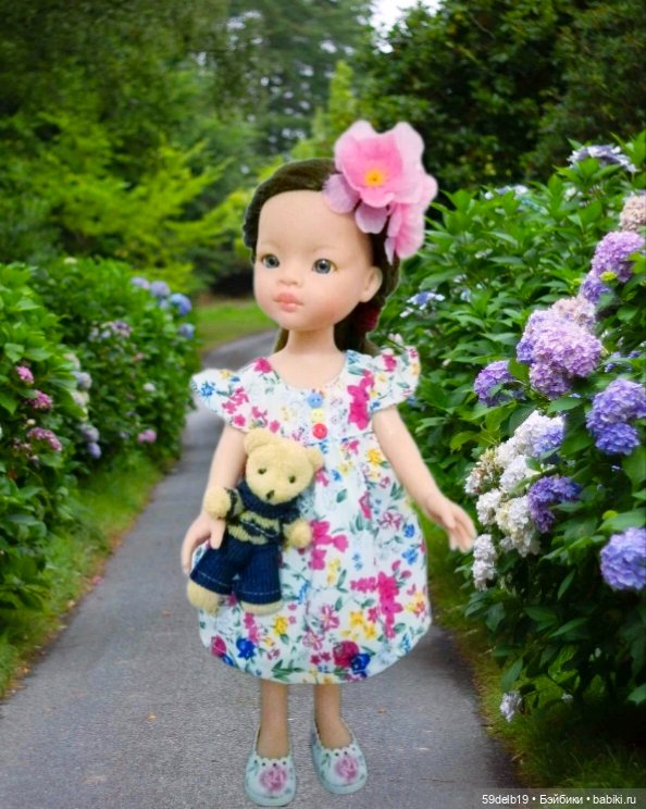 Куклы тоже играют в "куклы"🧸