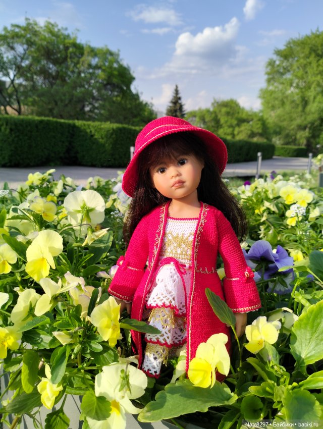 Плюшечки от Heidi Plusczok весной. Часть 1. Лей Ли в красном