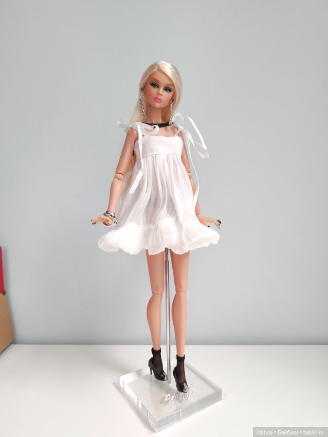 Смертельно прекрасная Тулабель. Распаковка