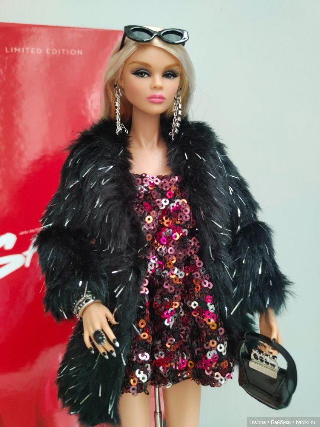 Смертельно прекрасная Тулабель. Распаковка