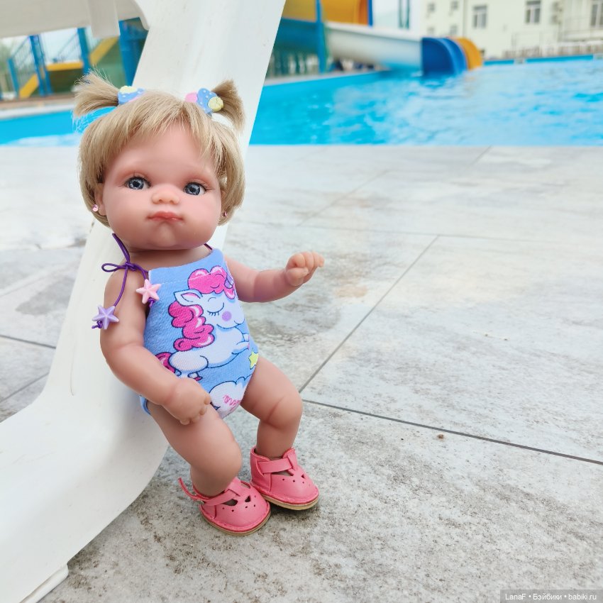 А кто с Эльзой на пляж?...(Пепита pepita Antonio Huan)