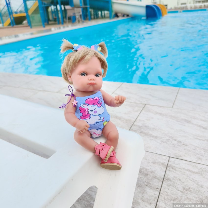 А кто с Эльзой на пляж?...(Пепита pepita Antonio Huan)