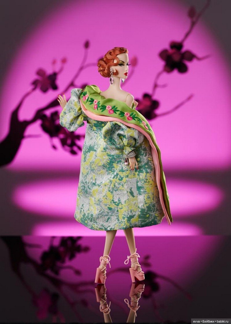 Бонусная кукла Integrity Toys в честь 20-летия из линейки FR: Monogram (фото 6)