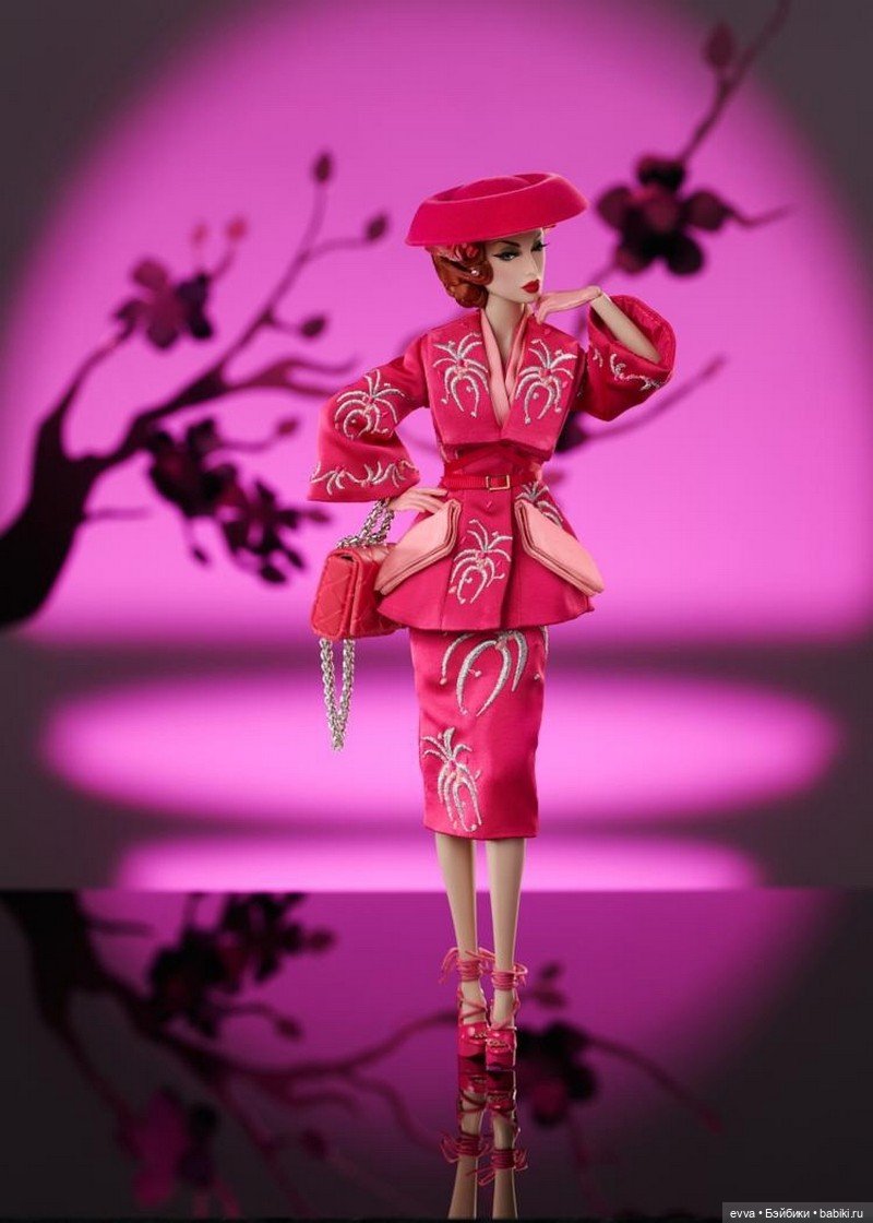 Бонусная кукла Integrity Toys в честь 20-летия из линейки FR: Monogram (фото 4)