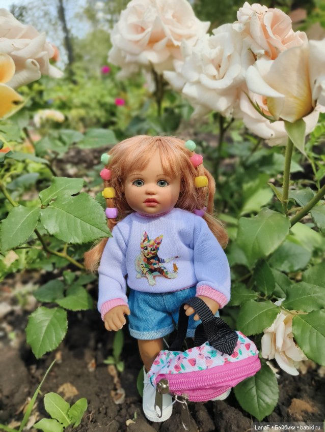 Эмили и розочки ( кукла Габриэль Мюллер)