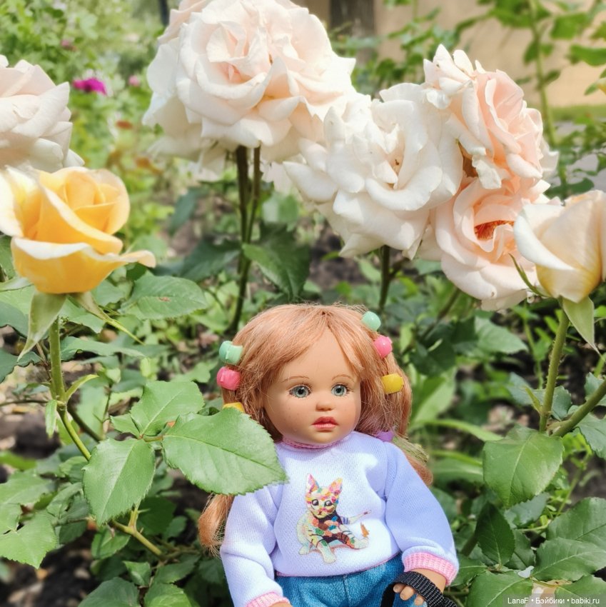 Эмили и розочки ( кукла Габриэль Мюллер)
