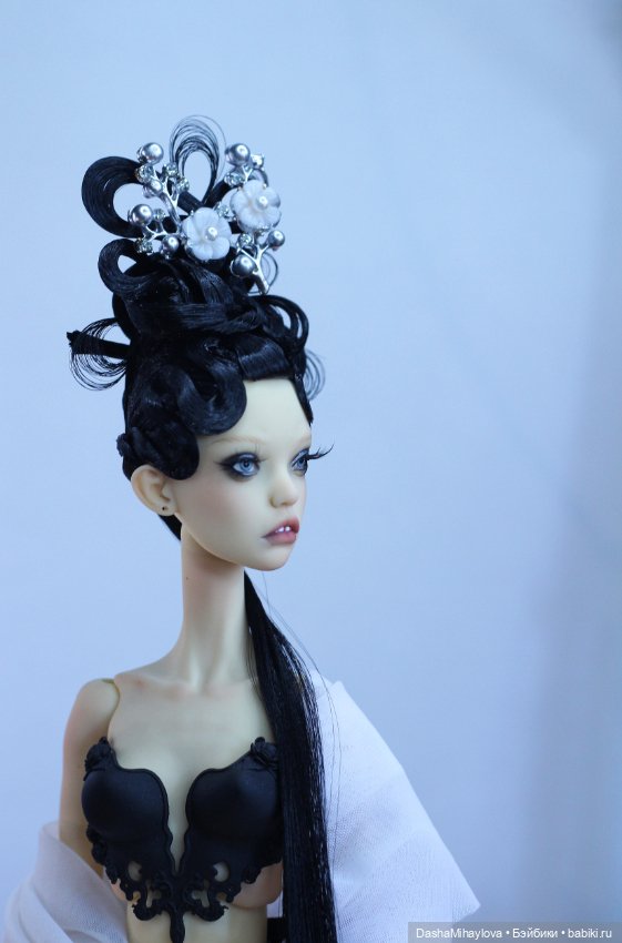 Уникальный парик для Popovy sisters