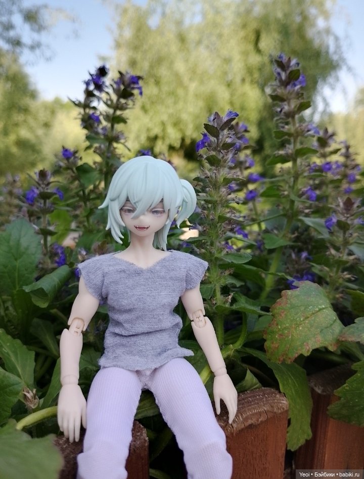 Лучеано встретил Лабубу в парке). 02