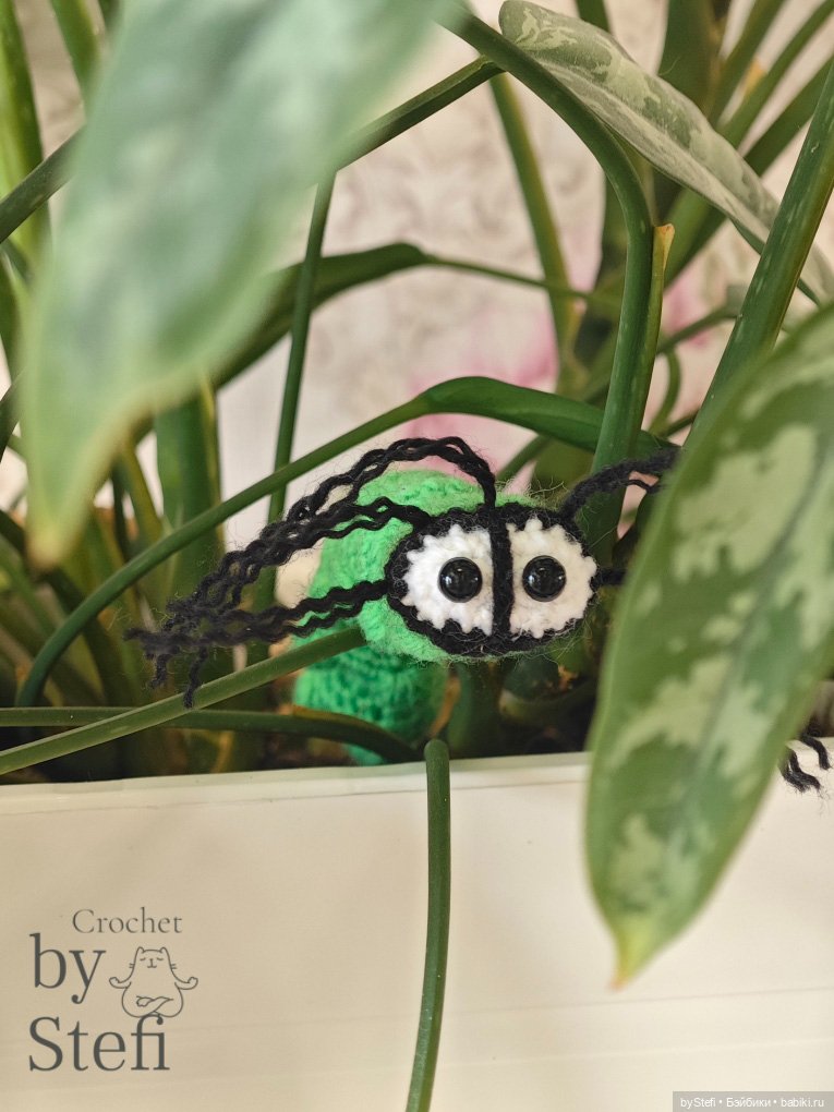 Гусеница Бакся — Вязаные игрушки и амигуруми: крючком
