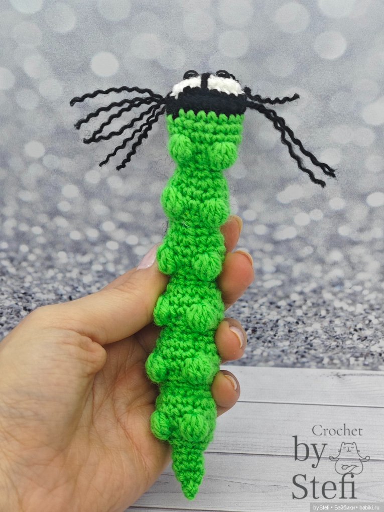 Гусеница Бакся — Вязаные игрушки и амигуруми: крючком