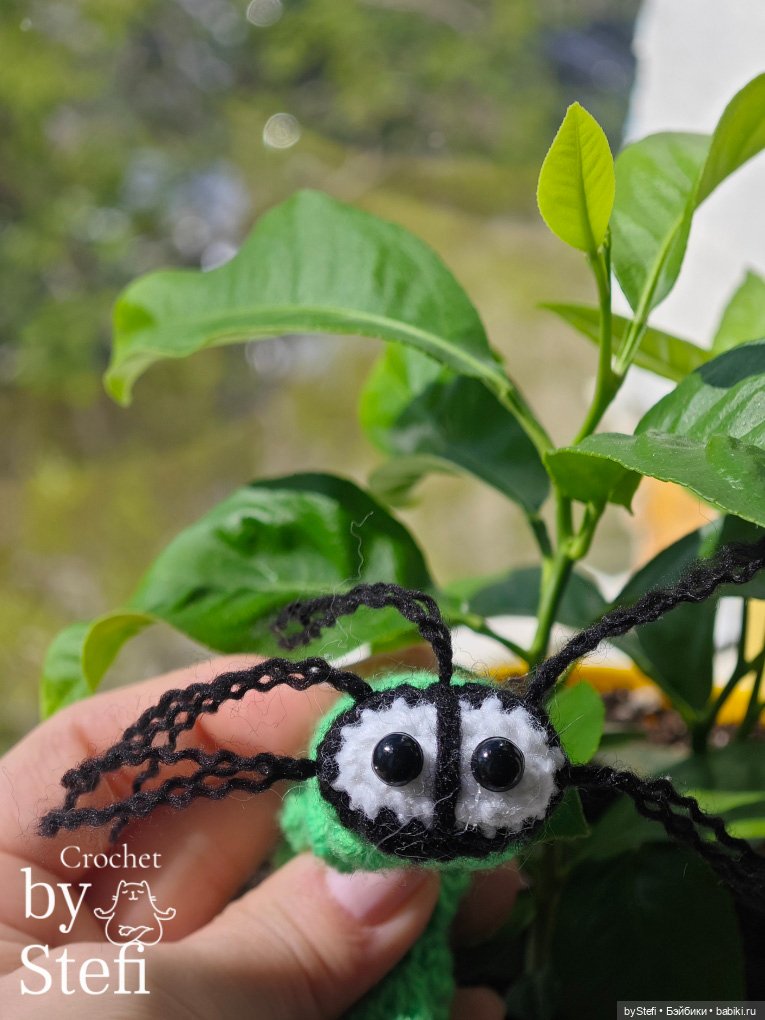 Гусеница Бакся — Вязаные игрушки и амигуруми: крючком