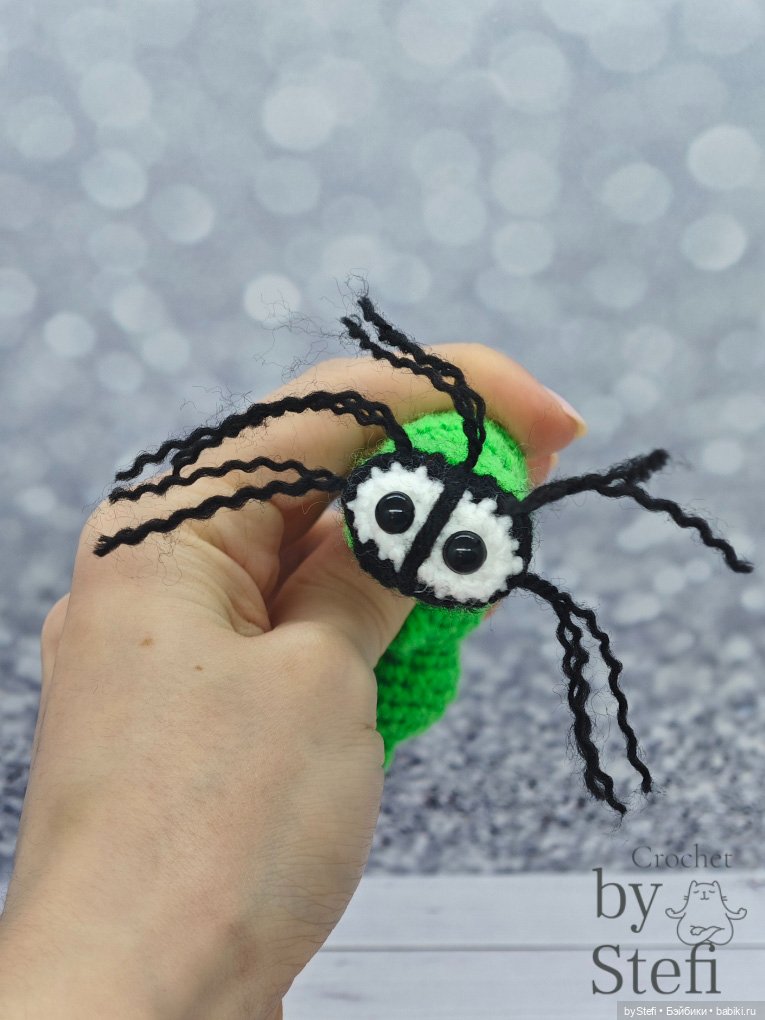 Гусеница Бакся — Вязаные игрушки и амигуруми: крючком