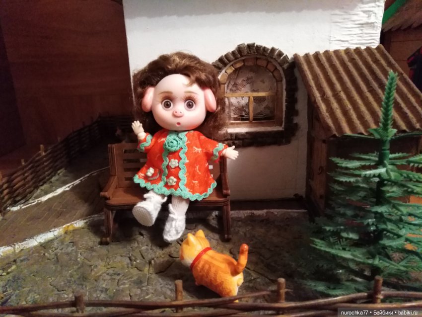 Про Нафочку. На новенькой лавочке (фото 3)