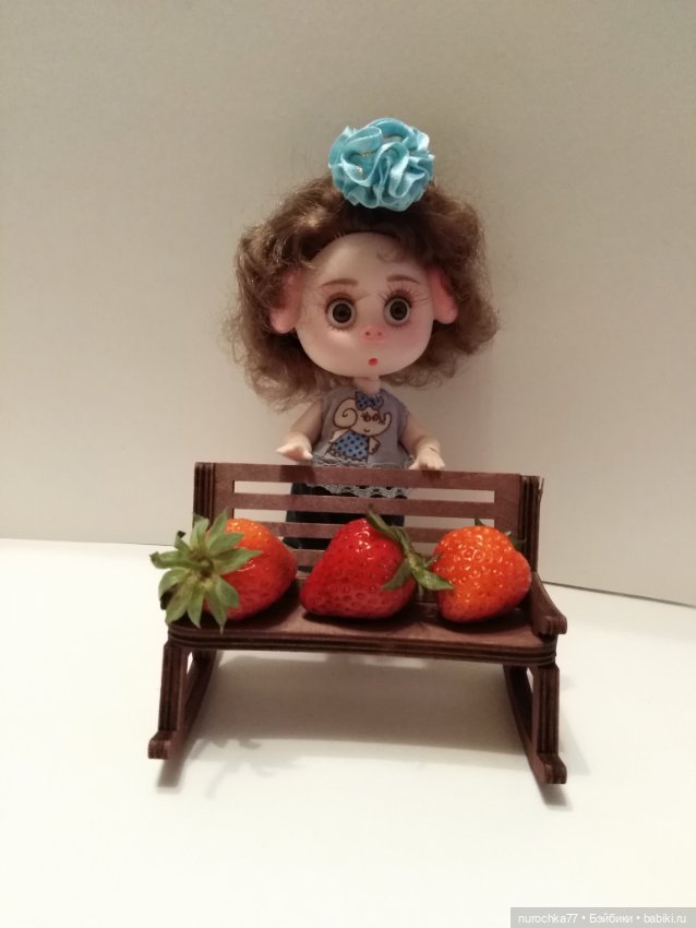 Про Нафочку. На новенькой лавочке (фото 6)