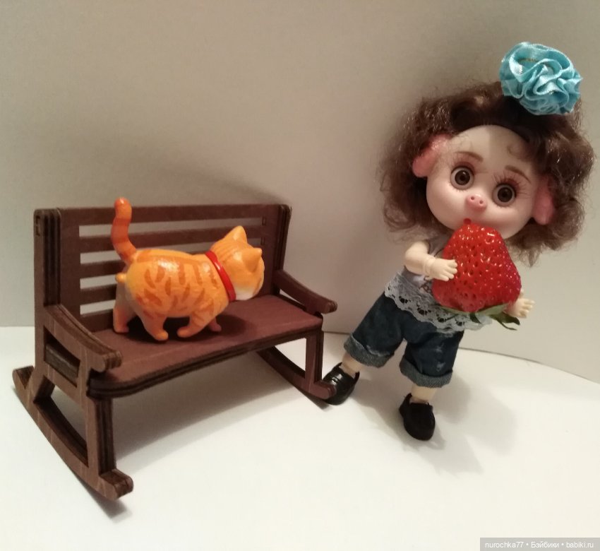 Про Нафочку. На новенькой лавочке (фото 8)