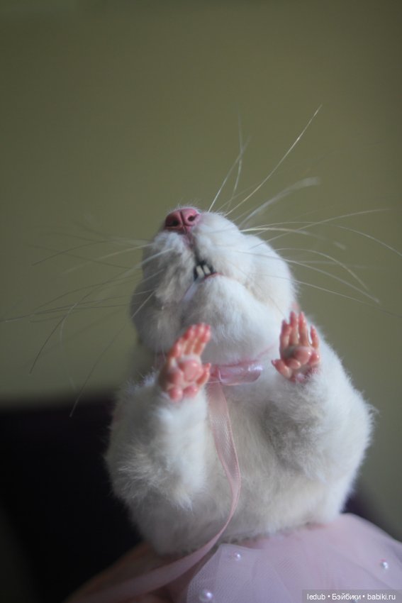 КрЫсота в розовой пачке — Игрушки в смешанной технике (мех и глина): Арт