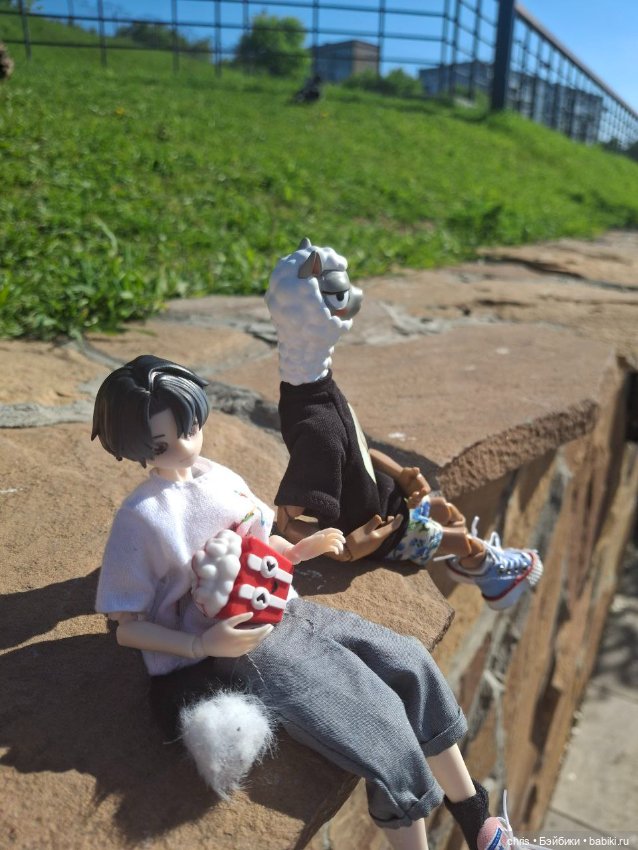 Mr. LLam — Экшн