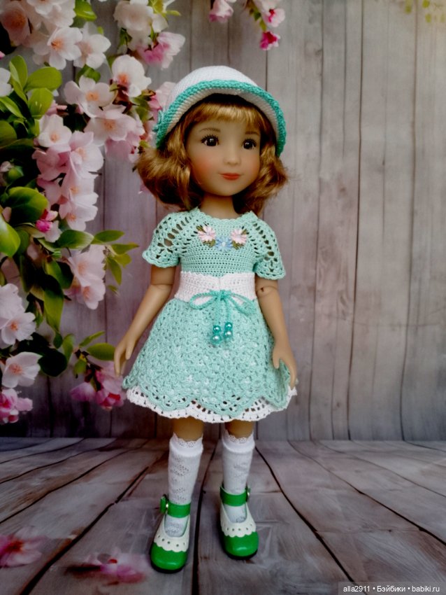 Три наряда по одной схеме для любимых кукол