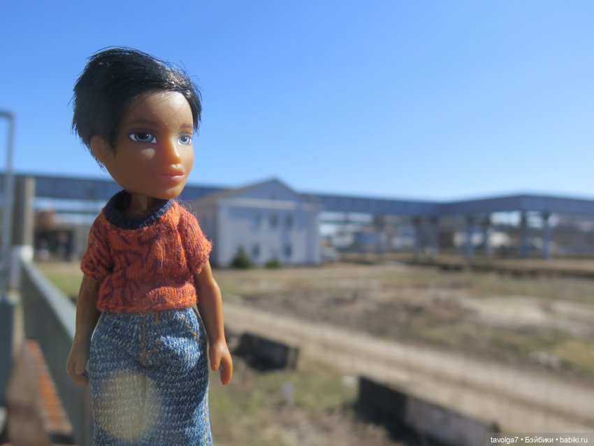 Lil Bratz Boy гуляет по Москве (фото 3)