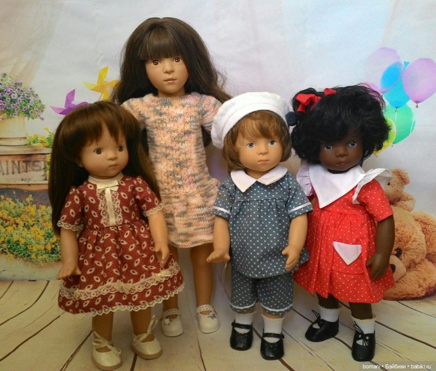 9 лет, как один миг — Коллекции игровых кукол (Playline): фото полок