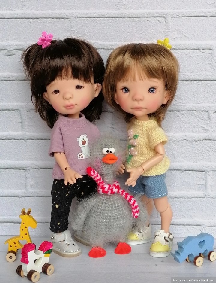 9 лет, как один миг — Коллекции игровых кукол (Playline): фото полок (фото 3)