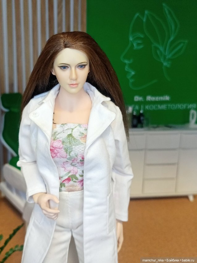 Рабочее гнёздышко Елены 💚