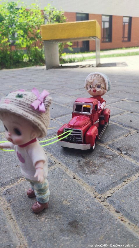 Жизнь моих кукол — Коллекции игровых кукол (Playline): фото полок