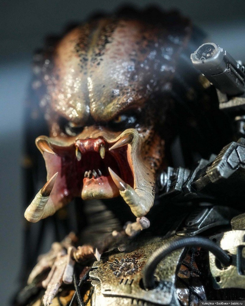 Фигурка Хищника 2.0 - Hot Toys (фото 2)