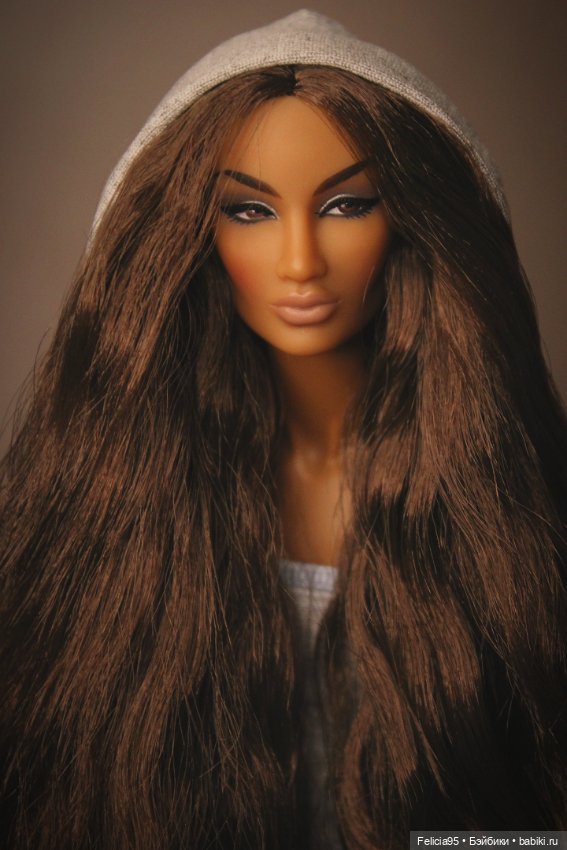 Annik Vandale полный swag girl