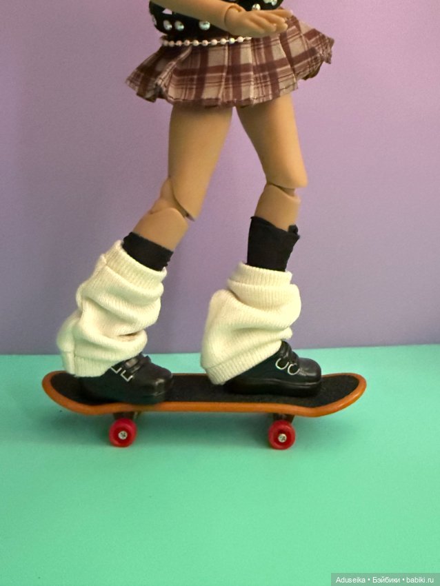 Кенди на скейте 🛹🤗 — Куклы Simontoys и Come4Free (Blind Box): Teennar