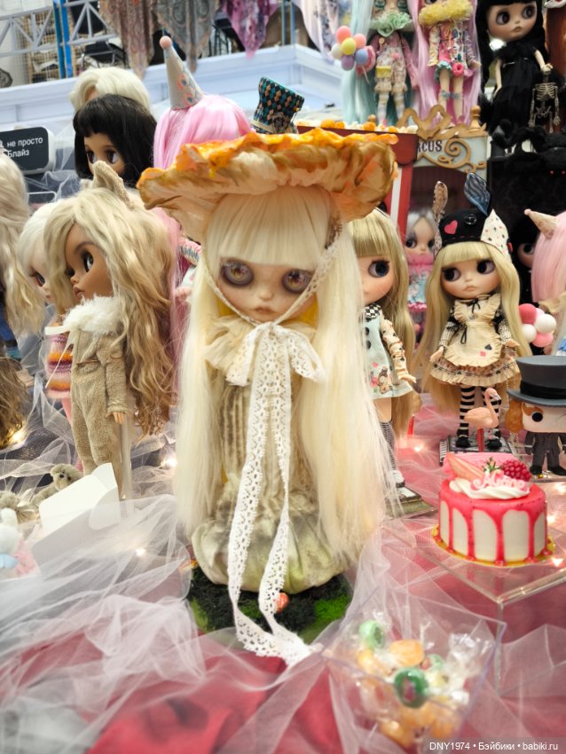 Модные куклы на Тишинке — Выставки кукол и мишек Тедди: фоторепортажи