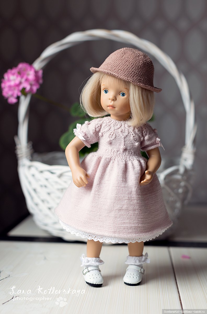 Люблю Берлин.) — Коллекции игровых кукол (Playline): фото полок (фото 2)