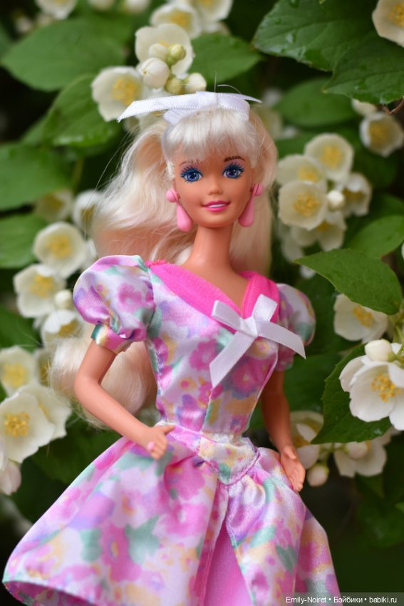 Фото-подборка: Жасмин во время дождя