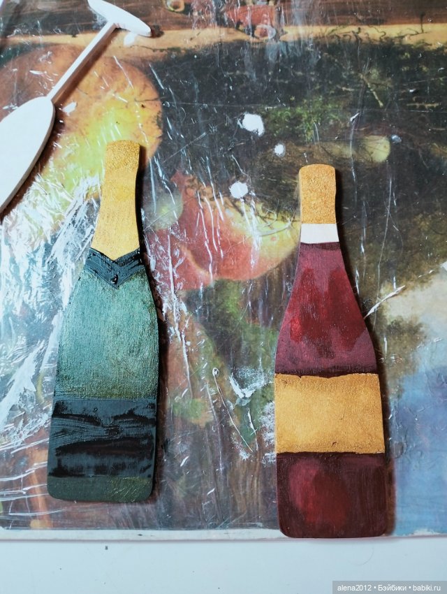 Подготовка к НГ . Венки с пробками