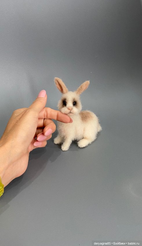 Кролик — Валяные игрушки из шерсти: сухое валяние (фото 3)